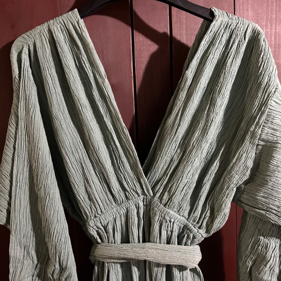 Savannah Morrow The Label's Mahria Maxi Dress with Belt Green Size S - Picture 10 of 15